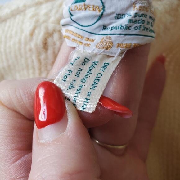 Vintage Carbery Sweater Womens Medium Wool Cable Knit Ireland Hand Knit 90s - Picture 5 of 9